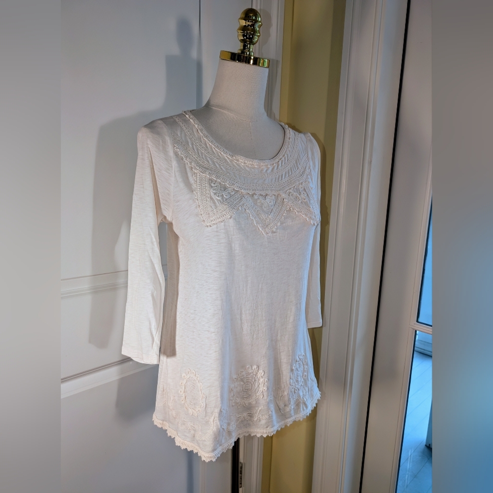 Lucky Brand Small Cotton Blend 3/4 Sleeve Ivory Embroidery Detailing Pullover